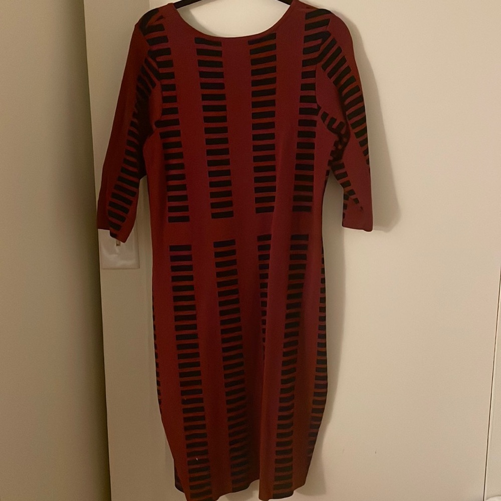 Never worn. Too big.